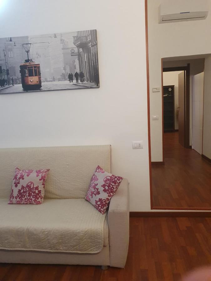 Arena Suite All Comforts - With Free Parking Garage Per Qualified Rate - Con Parcheggio Incluso Per Le Tariffe Qualificanti - Metro Verde Greenline Moscova Milán Exterior foto