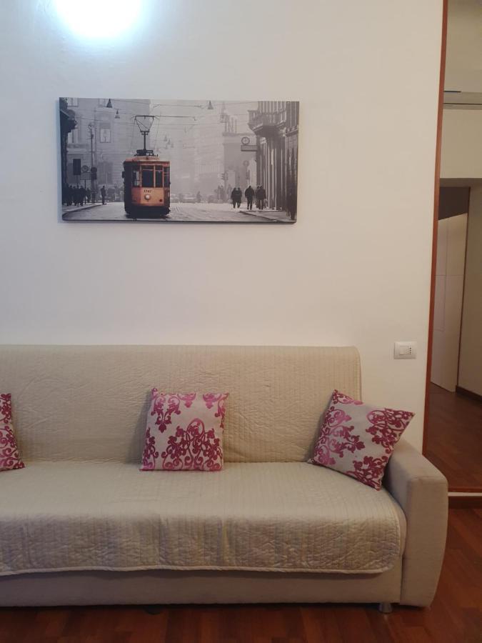 Arena Suite All Comforts - With Free Parking Garage Per Qualified Rate - Con Parcheggio Incluso Per Le Tariffe Qualificanti - Metro Verde Greenline Moscova Milán Exterior foto